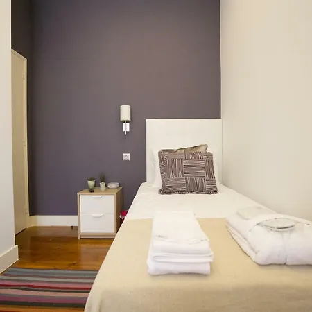 Rua Luciano Cordeiro Bhuiyan Family Host Apartment Lisbon Exterior photo