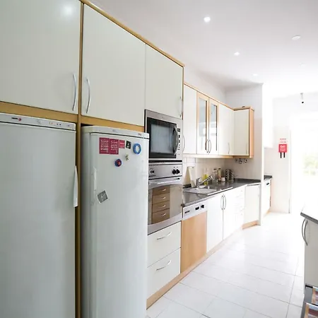 Rua Luciano Cordeiro Bhuiyan Family Host Apartment Lisbon Exterior photo